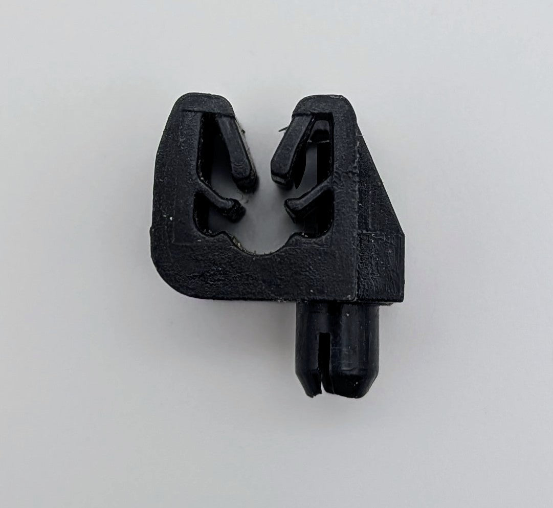 Citroen AX Hydraulic Line Bracket Clip, 96109832