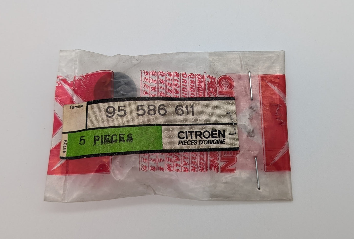Citroen AX Mirror Control End Cap, 95 586 611