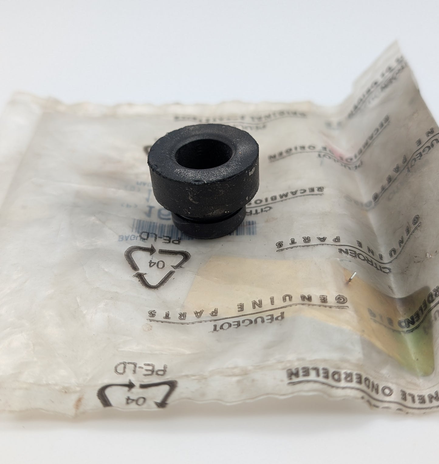 Citroen AX Accelerator Control Bung, 1639.35, 163935, 1639 35