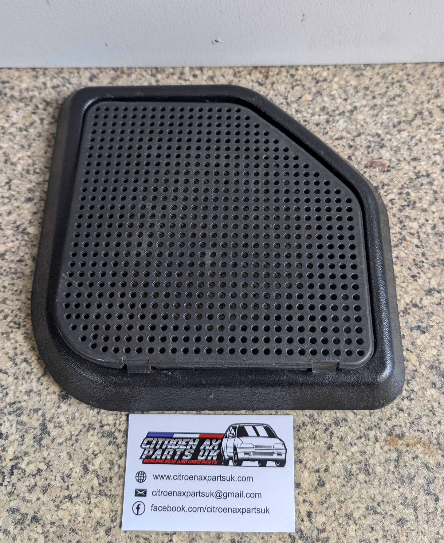 Citroen AX 1.1 Right Side Speaker Grill / Cover 9608191777