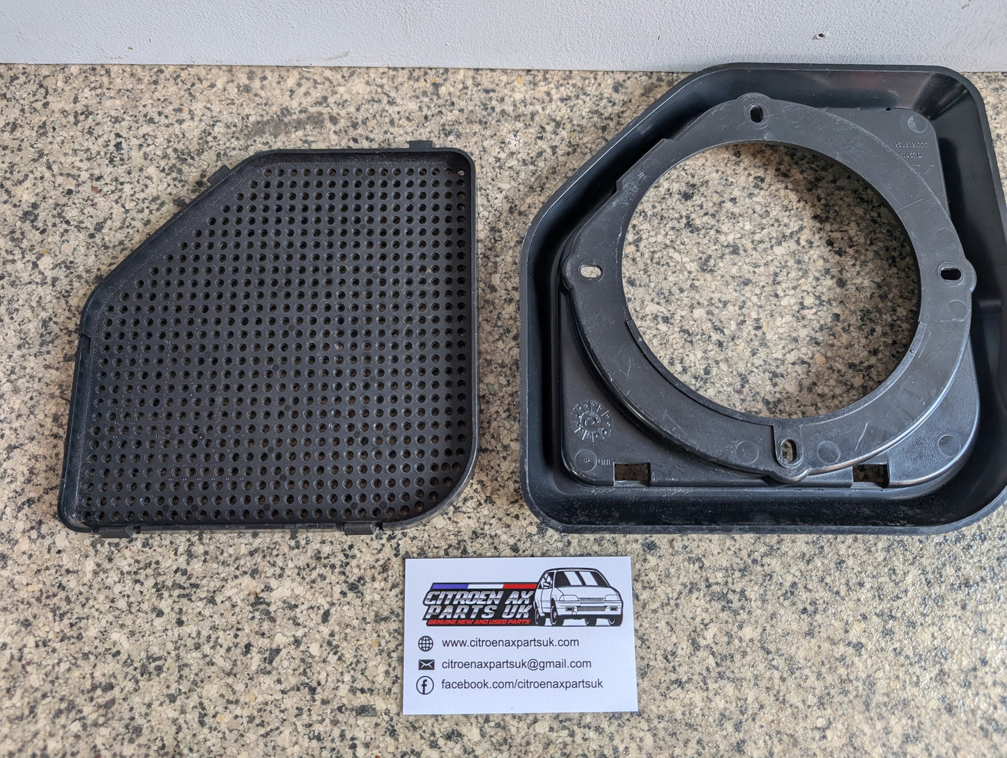 Citroen AX 1.1 Right Side Speaker Grill / Cover 9608191777