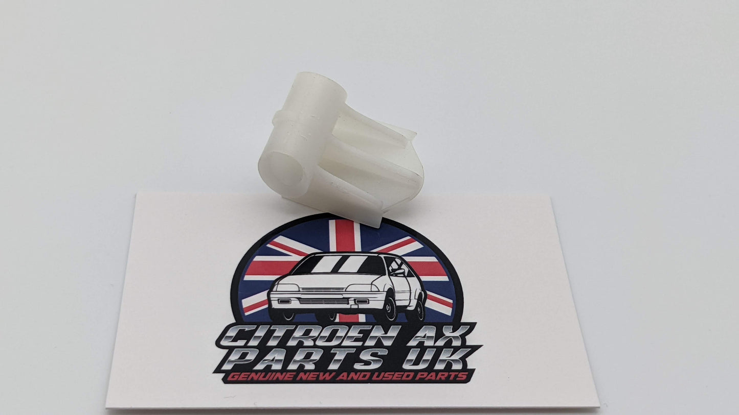 Citroen AX Bonnet Stay Clip, 96012531