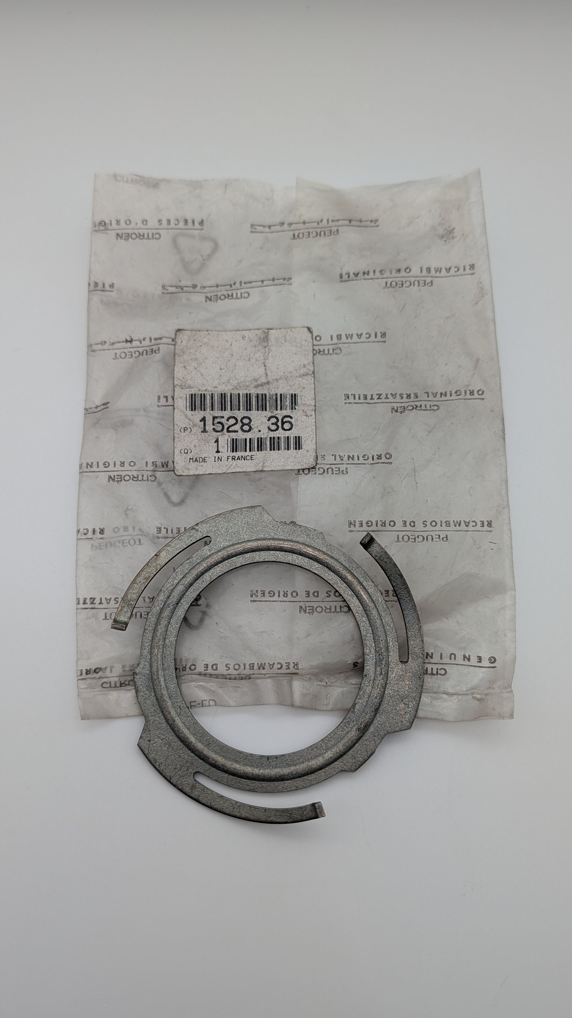 Citroen AX Fuel Pump Retainer Washer,  1528.36