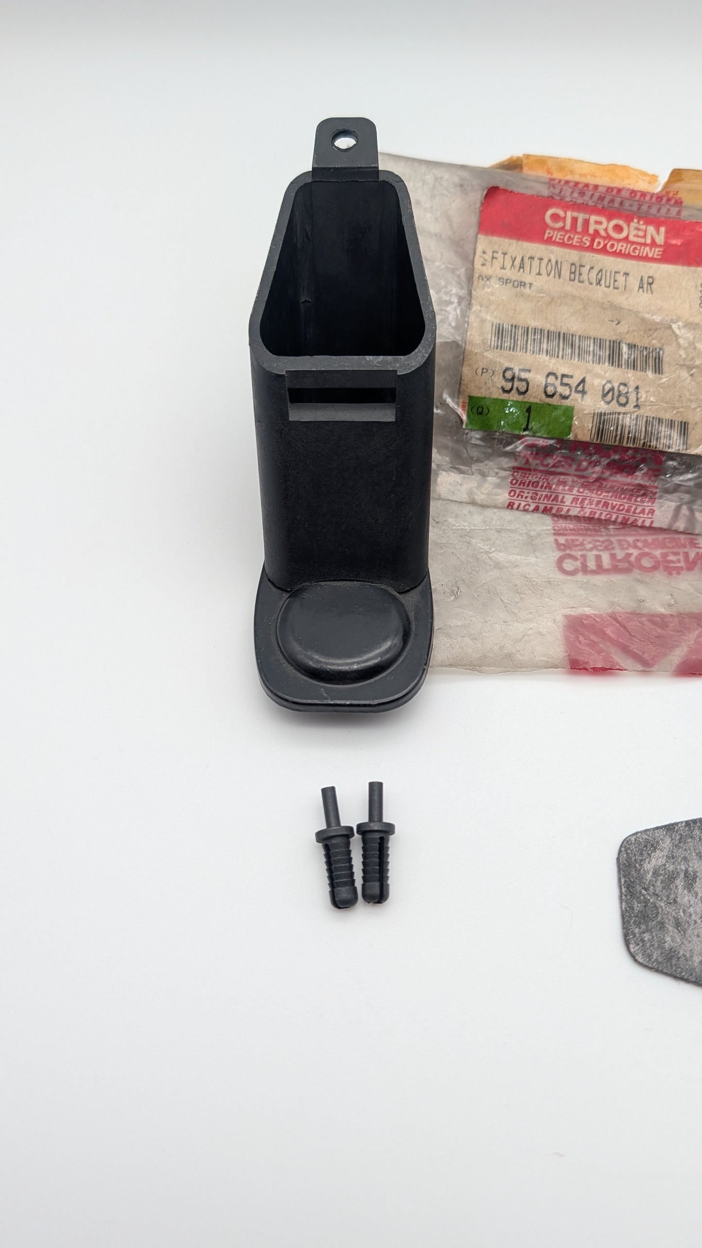 Citroen AX GT, GTi, Sport Rear Spoiler Bracket Set. 95636425, 95638627, 96995439, 874255